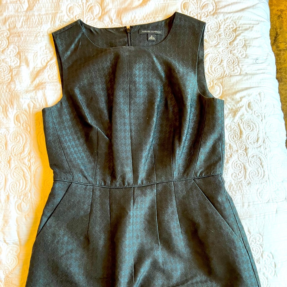 Banana Republic Sleeveless Dress